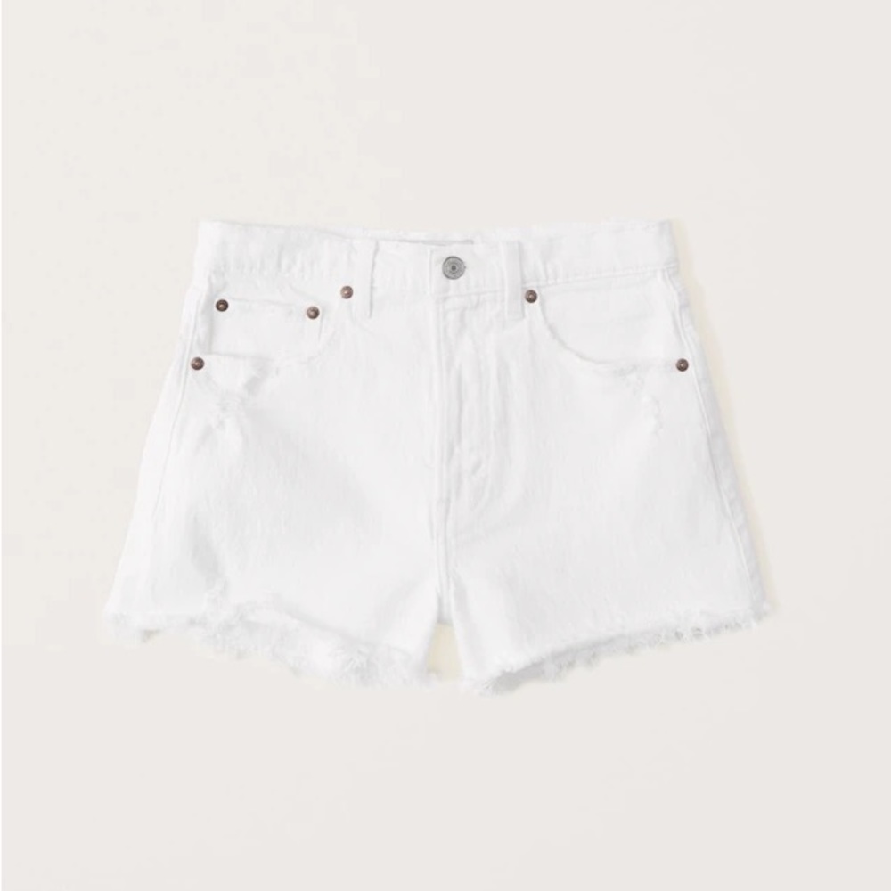Abercrombie & Fitch High Rise Mom Short Curve Love in White Ripped Wash Size 27